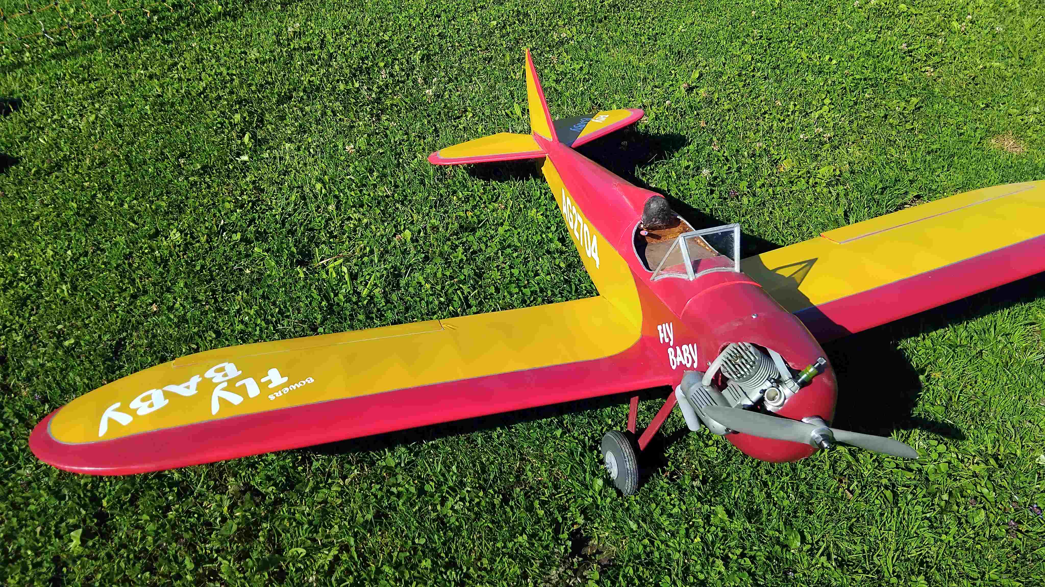 glüh4 f9825
